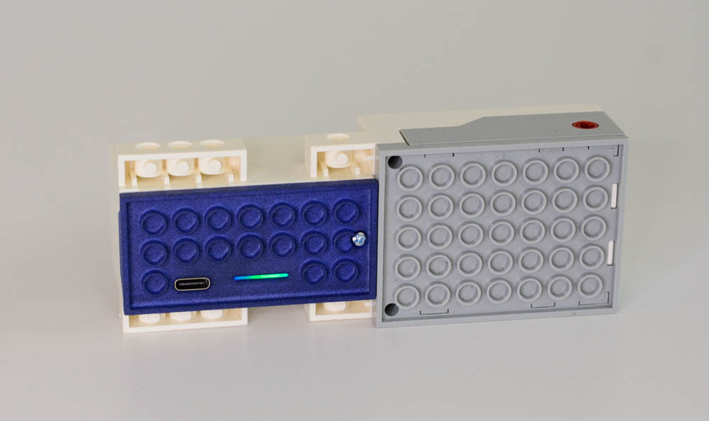 Keybrick Move in the Hub